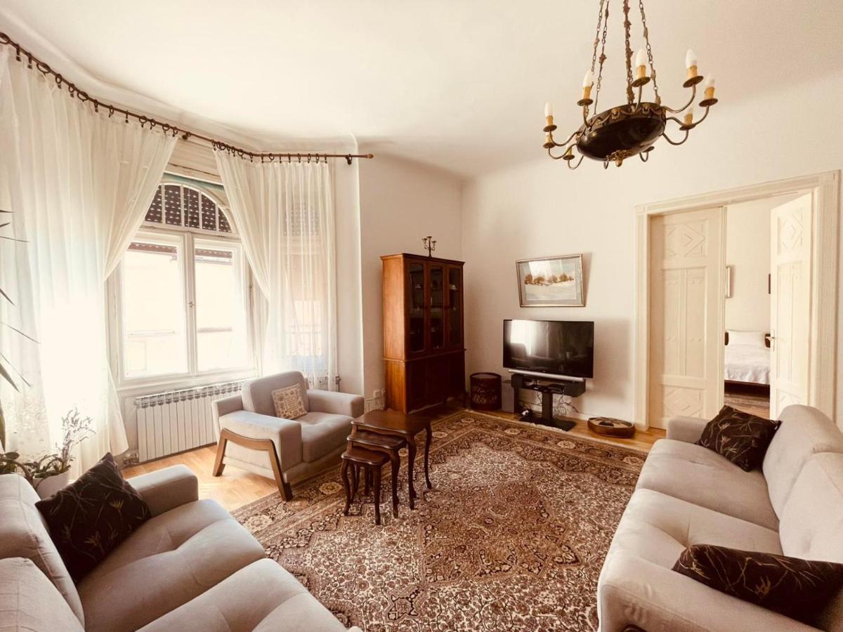 The Best Location Salon Apartment With Main Street View Sarajewo Zewnętrze zdjęcie