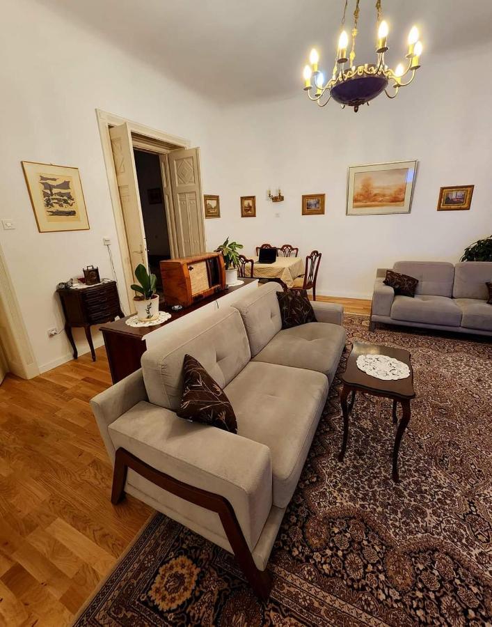 The Best Location Salon Apartment With Main Street View Sarajewo Zewnętrze zdjęcie